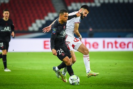 French football Ligue 1 match Paris Saint-Germain vs Stade Brestois