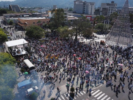 Salvadorans Commemorate 30 Years Of Peace With Protest Against The ...