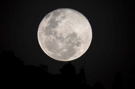 View Full Moon Quito Ecuador 18 Editorial Stock Photo - Stock Image ...