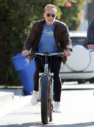 Arnold Schwarzenegger seen after car accident, rides his bike in Santa Monica, Los Angeles, California, USA - 24 Jan 2022