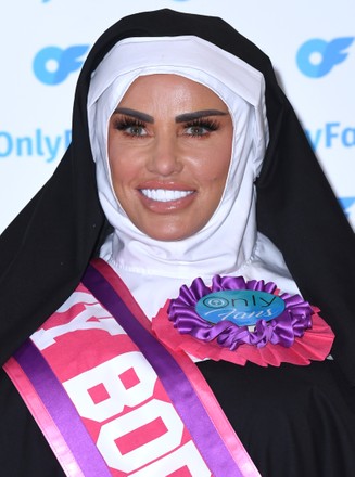 'Katie Price, The Queen of Glamour' photocall, London, UK - 26 Jan 2022