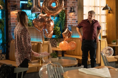 Coronation Street - Ep 10558
Wednesday 9th February 2022 - 1st Ep
Amy reaches her eighteenth birthday and Steve McDonald, as played by Simon Gregson, and Tracy McDonald, as played by Kate Ford, set up the bistro for Amy's surprise party.