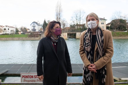Allow Swimming in the Seine and Marne, Paris, France - 31 Jan 2022