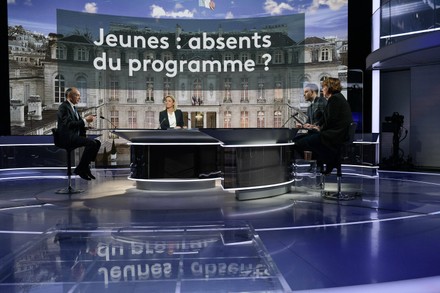 JT de 20h de France Television show, Paris, France - 01 Feb 2022