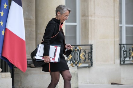 Exit from the Council of Ministers, Paris, France - 02 Feb 2022