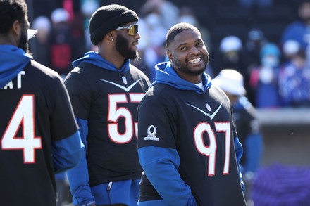 Las Vegas, Nevada, USA. 5th Feb, 2022. San Francisco 49ers wide receiver Deebo  Samuel (19) signing autographs during the NFC Pro Bowl Practice at Las  Vegas Ballpark in Las Vegas, Nevada. Darren