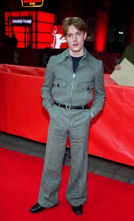 Louis Hofmann Attends Premiere Der Passfaelscher Editorial Stock Photo ...