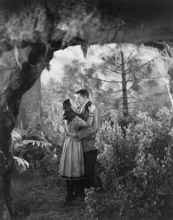 87 1943 movies Stock Pictures, Editorial Images and Stock Photos