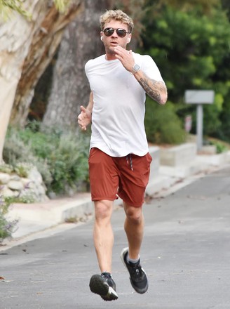 ryan phillippe jogging los angeles Stock Photos (Exclusive) | Shutterstock