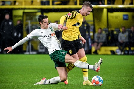 Borussia Dortmund vs Borussia Moenchengladbach, Germany - 20 Feb 2022