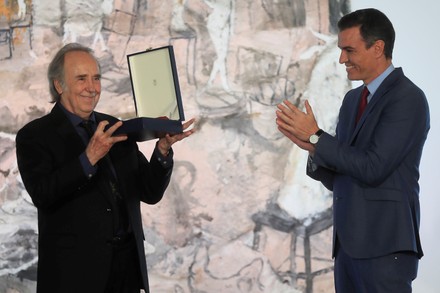 Singer Joan Manuel Serrat receives Civil Order of Alfonso X for his career, Madrid, Spain - 22 Feb 2022