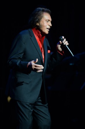 Engelbert Humperdinck in concert at The Broward Center for the Performing Arts, Fort Lauderdale, Florida, USA - 02 Mar 2022