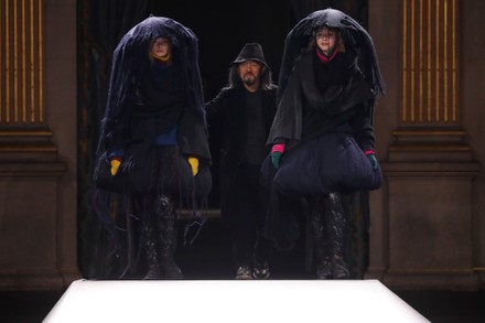 Yohji Yamamoto show, Runway, Autumn Winter 2022, Paris Fashion Week, France - 04 Mar 2022