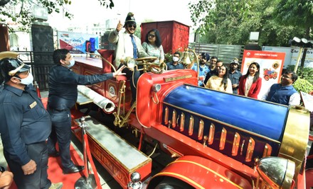 Air Chief Marshal VR Chaudhari During The Vintage Car Show, New Delhi, Delhi, India - 06 Mar 2022
