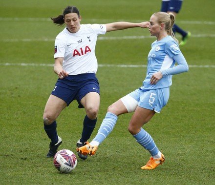 Lauren Hemp of Manchester City WFC support wearing a T-shirt NO