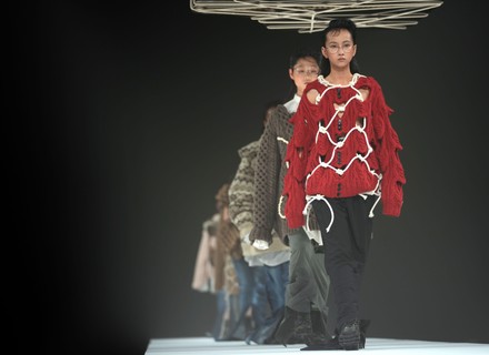 Models Present Creations By Japanese Designer Editorial Stock