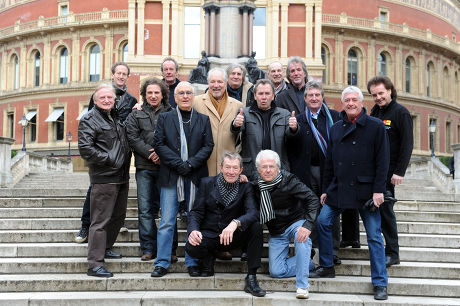 25th Anniversary Special 60's Show L To R Back Row Stephen Oakman Mark Dean Ellan(of Vanity Fare) Pter Lucas Chris Britton Dave Magg(all Three Of Troggs) Middle Row Eddie Wheeler Bernie Hagley (of Vanity Fare) Brian Poole (tremeloes) Peter Sastedt R