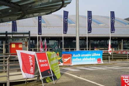 Strike of aviation security personnel, Hamburg, Germany - 22 Mar 2022