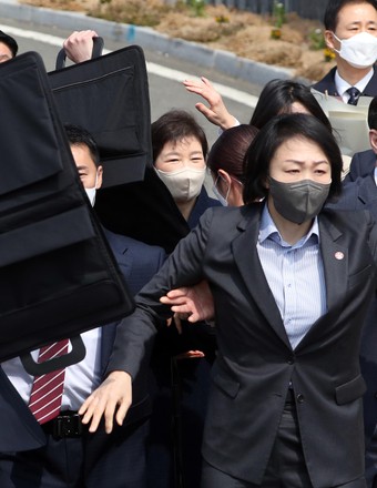 Moment of crisis as former President Park Geun-hye returns home from imprisonment, Daegu, Korea - 24 Mar 2022