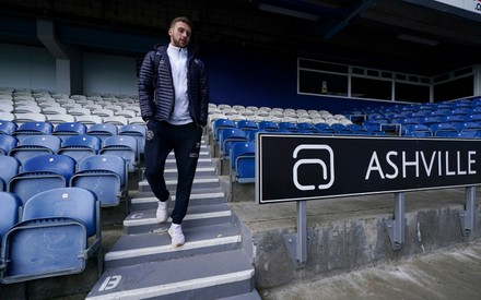 Sam Field Qpr 15 Arrives Stadium Editorial Stock Photo - Stock Image ...