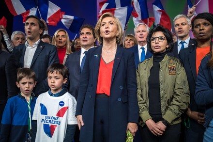 Valerie Pecresse campaigns in Paris, France - 03 Apr 2022