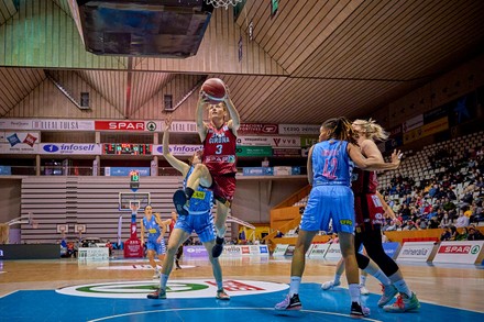 Spar Girona v Cadi La Seu, Spanish Women's Basketball League match, Fontajau Pavilion, Girona, Spain - 06 Apr 2022