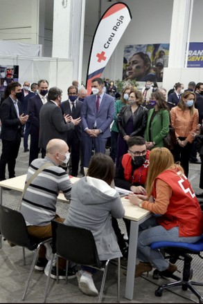 Pedro Sanchez visits Ukrainian refugee centre in Barcelona, Spain - 08 Apr 2022