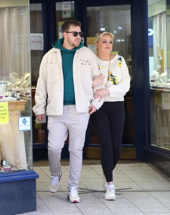 Exclusive - Daisy May Cooper and Ryan Weymouth spotted shopping for engagement ring at Kemps, Bristol, UK - 09 Apr 2022