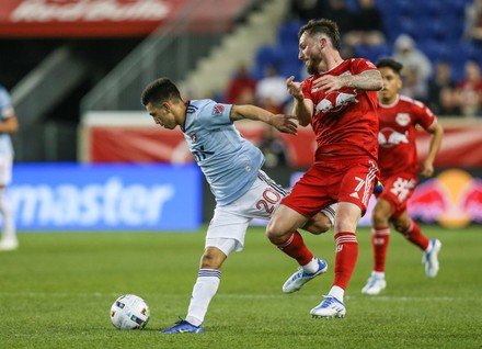 HARRISON, NJ - APRIL 16: FC Dallas midfielder Facundo Quignon (5