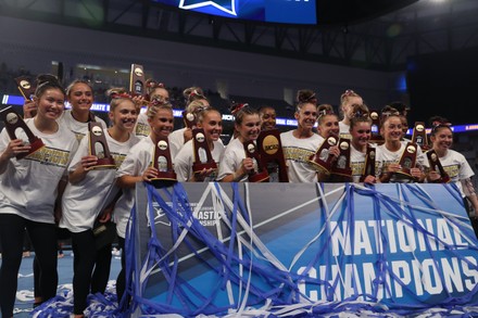 University Oklahoma Womens Gymnastics Team Celebrates Editorial Stock ...