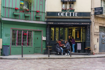 Tourists Walk Down Rue Galande Sorbonne Editorial Stock Photo - Stock ...