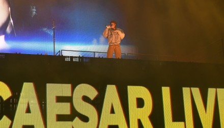 From Coachella: Daniel Caesar Provides a Silhouette of Beauty, Arts