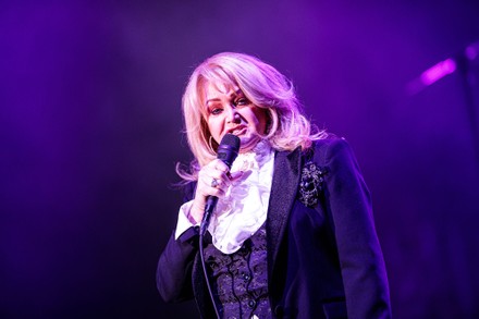 Bonnie Tyler in concert at the Friedrichstadt-Palast, Berlin, Germany - 25 Apr 2022