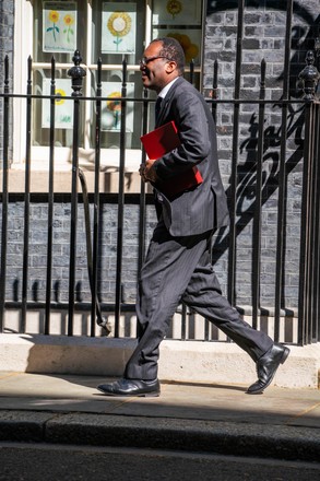 Politicians in Westminster, Downing Street, London, UK - 26 Apr 2022