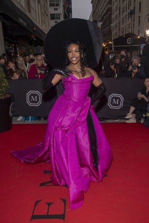 SZA departs The Mark Hotel for 2022 Met Gala on May 02, 2022 in New York City.