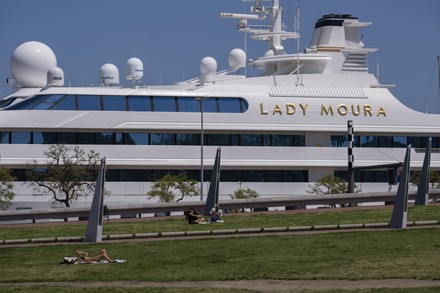 yacht lady moura barcelona