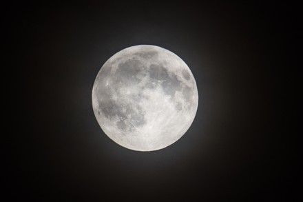 Super Flower Full Moon Of 2022, Eindhoven, Netherlands - 16 May 2022