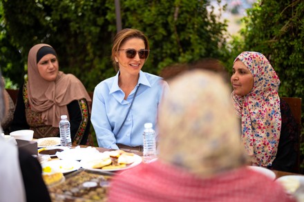 Queen Rania of Jordan with Ladies Charity Association - 19 May 2022