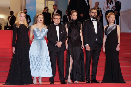 CANNES 'R.M.N' Red Carpet - The 75th Annual Cannes Film Festival, Rods, France - 21 May 2022