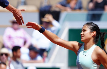 Emma Raducanu Shakes Hands Umpire After Editorial Stock Photo - Stock ...