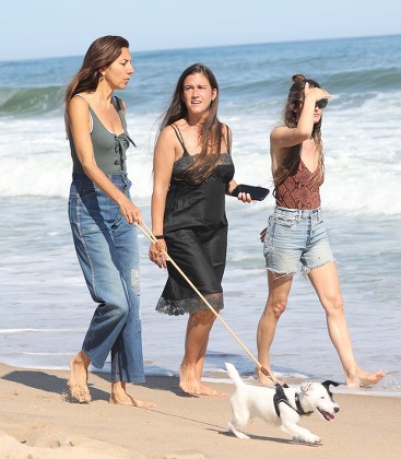 EXCLUSIVE - Gabby Karan spotted on the beach in Hamptons, New York, USA - 30 May 2022