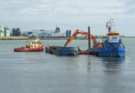 2,000 Dredging Stock Pictures, Editorial Images and Stock Photos ...