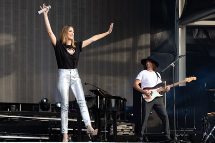 delta goodrem concert germania amphitheater austin Stock Photos ...