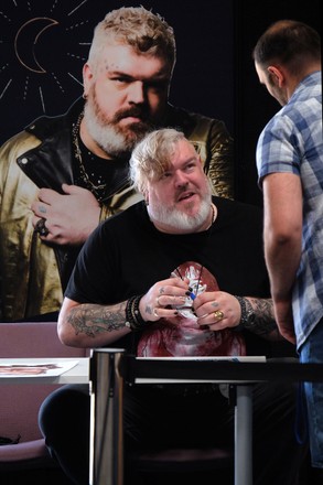 Kristian Nairn aka Hodor in Game of Thrones visits Elkton for tattoo  work  Spotlight  cecildailycom