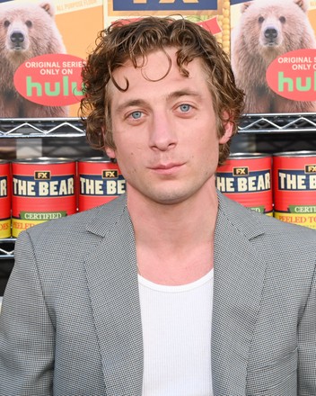 500 Jeremy allen white Stock Pictures, Editorial Images and Stock ...