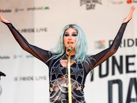 Kesha Seen Performing Commemoration Stonewall Riots Editorial Stock ...