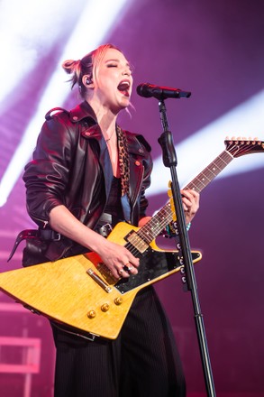 1,000 Lzzy hale Stock Pictures, Editorial Images and Stock Photos