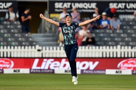 500 Charlie bell Stock Pictures, Editorial Images and Stock Photos