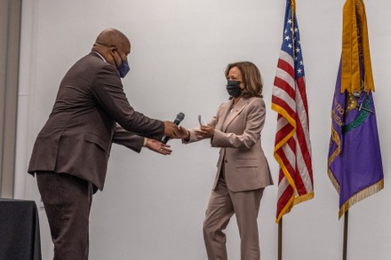 Us Vice President Kamala Harris Prepares Editorial Stock Photo