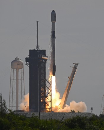 Vapor Trail Forms Spacex Launches 53 Editorial Stock Photo - Stock ...